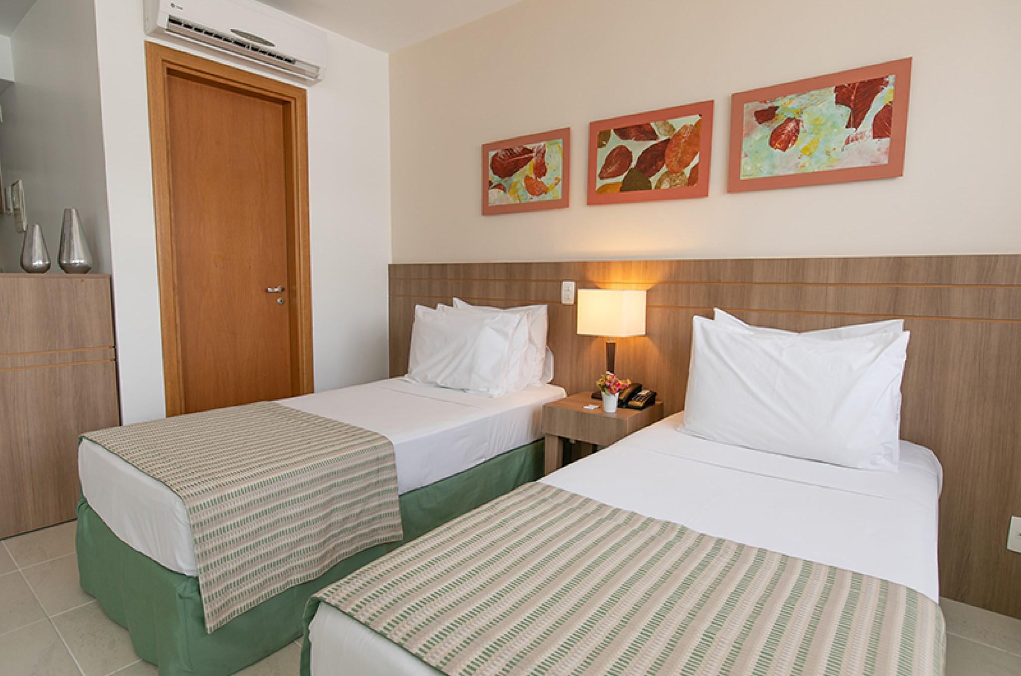 Saint Moritz Hplus Express Brasília