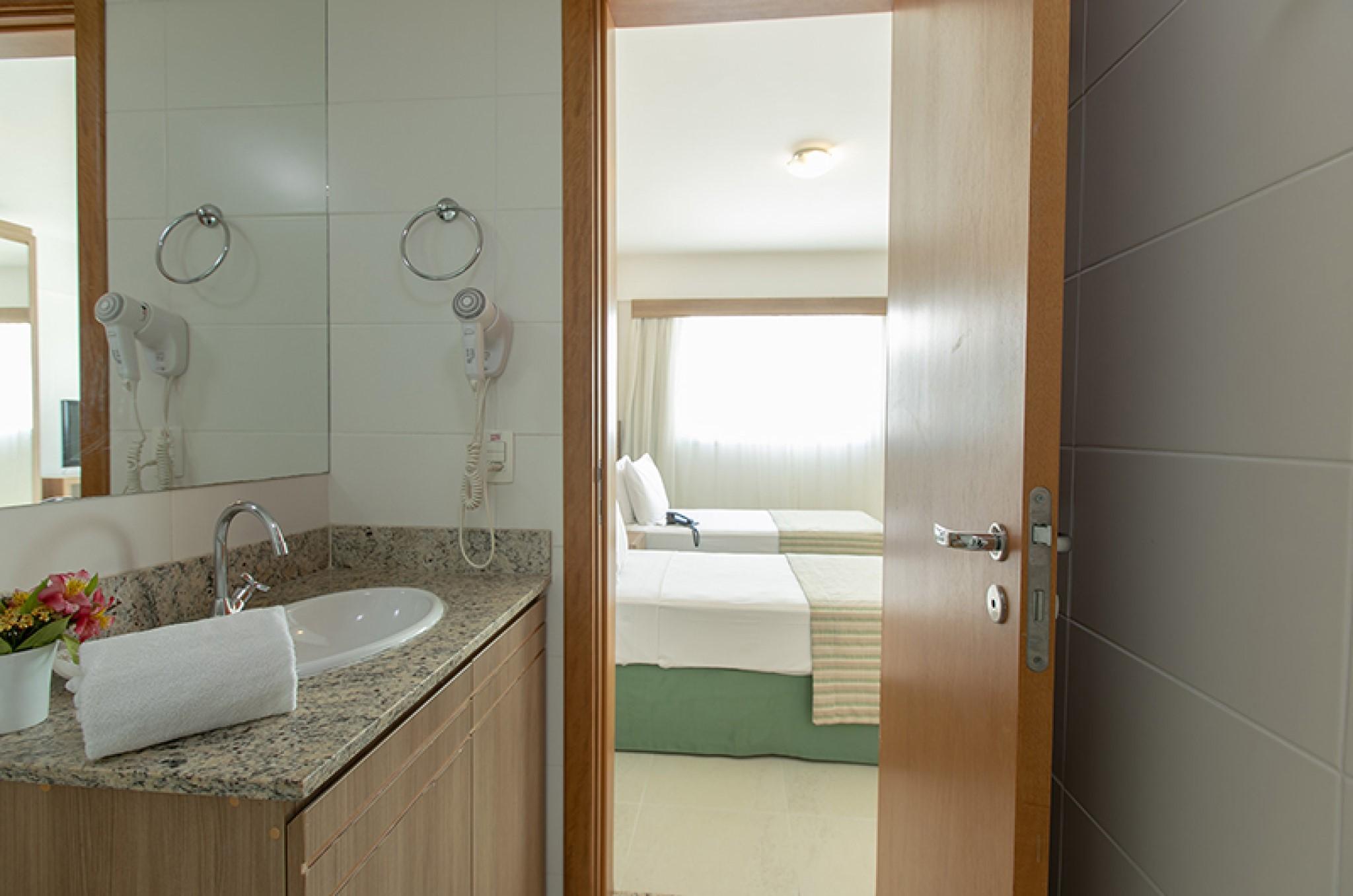 Saint Moritz Hplus Express Brasília